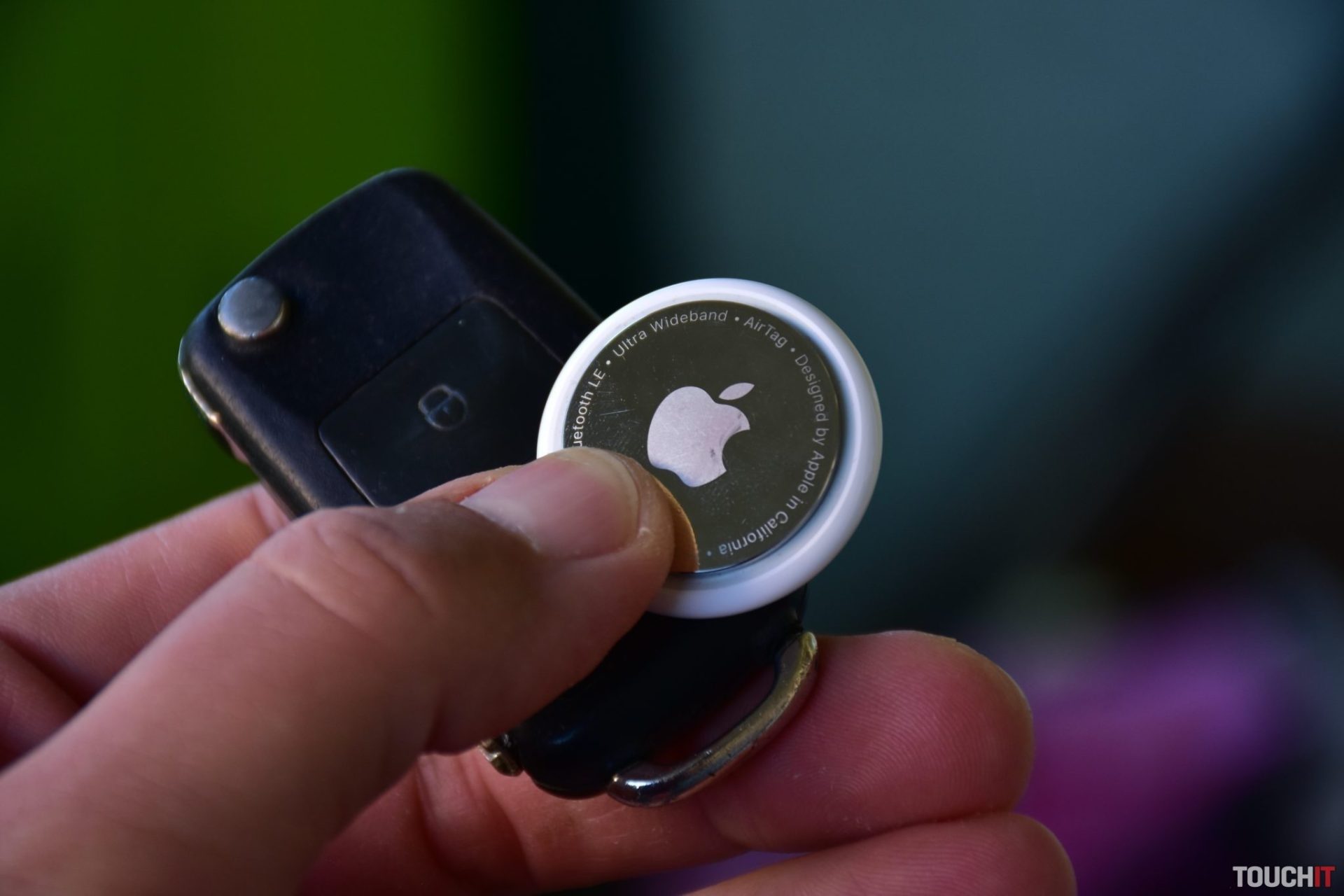 Ako resetovať AirTag, aby ste ho mohli používať s odlišným Apple ID?