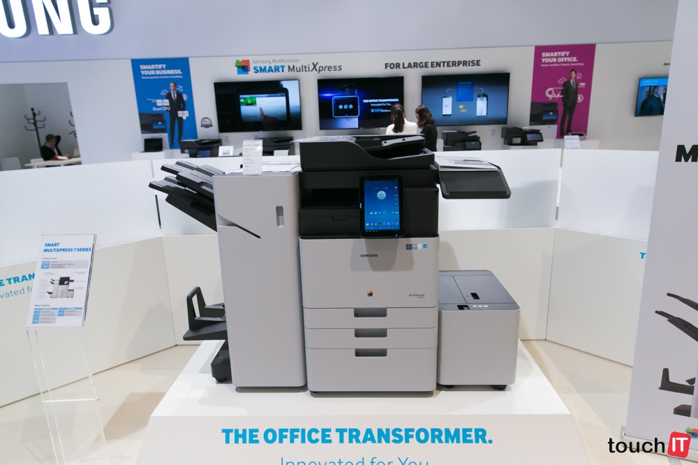 Vo videoukážke predstavujeme multifunkciu Samsung MX7