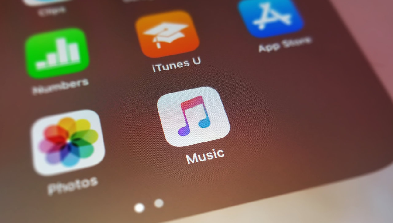 iOS: Kde nájdem natívnu ponuku rádiostaníc úplne zadarmo?