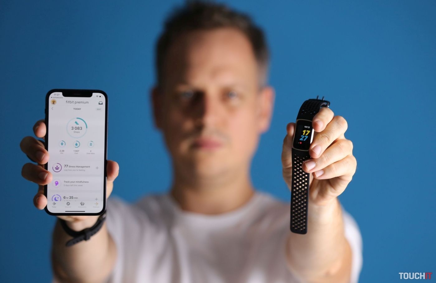 Fitbit Charge 5: Prémiový fitness náramok s chybičkami krásy (RECENZIA)