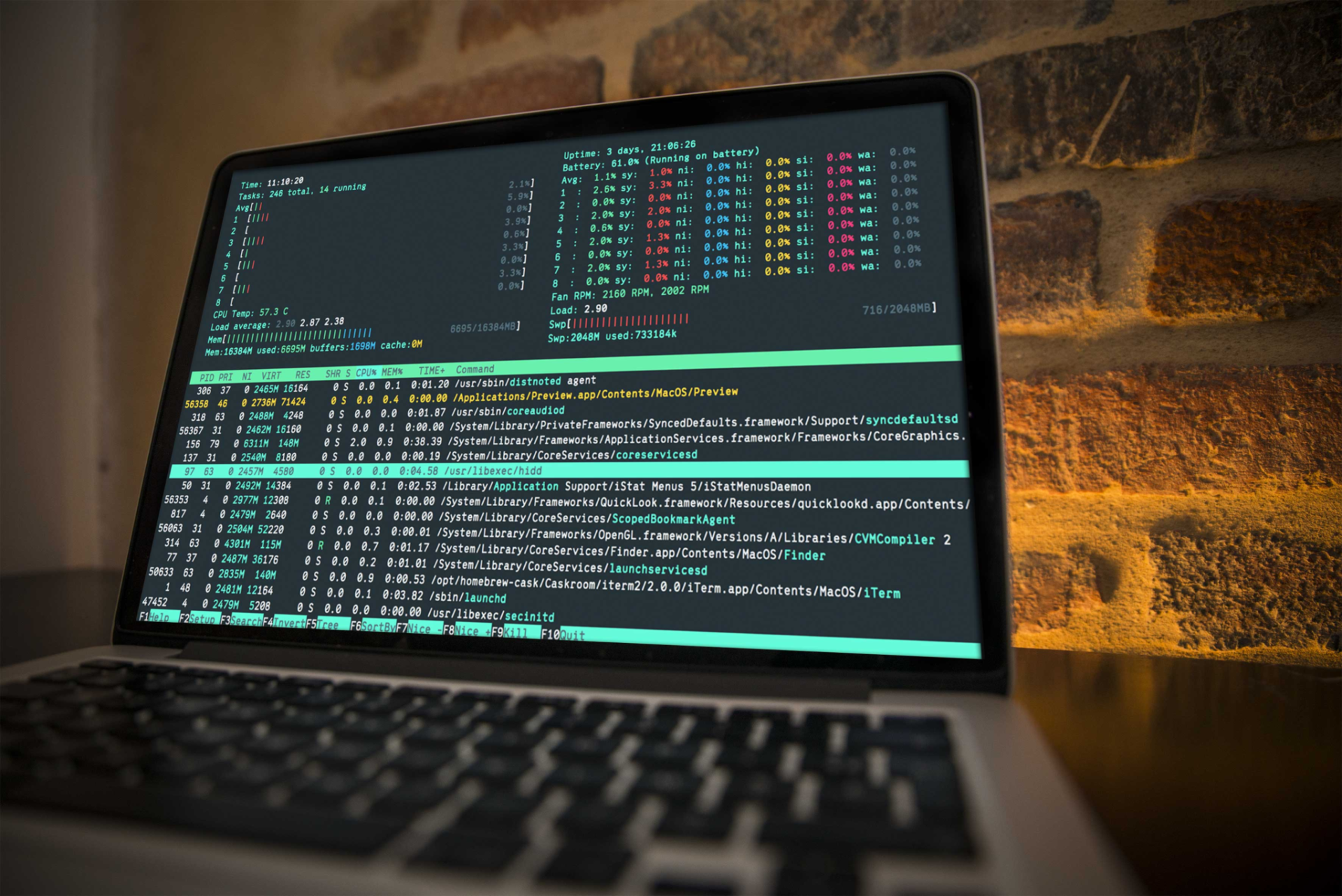 Reinštalácia macOS: Zmena systémového dátumu/času cez terminál vám môže ušetriť veľa času a starostí