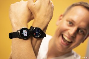 Ktorými smart hodinkami a fitnes náramkami sa dá platiť? (AUGUST 2025)