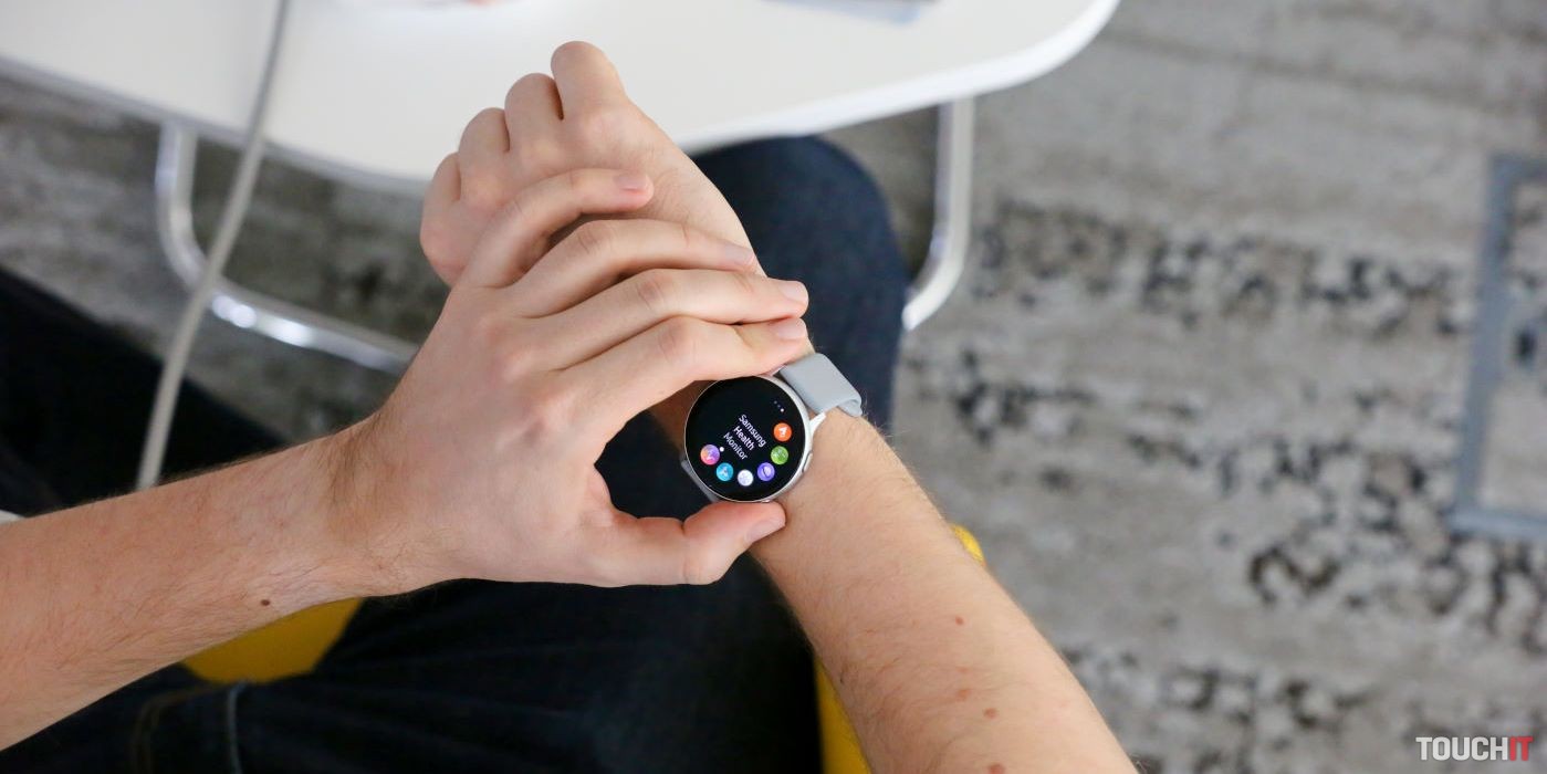 Ako funguje meranie tlaku a EKG na hodinkách Samsung Galaxy Watch