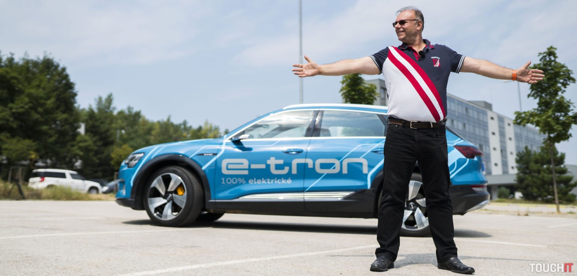 Audi e-tron: koľko vlastne stojí prevádzka elektrického automobilu? (Video TOUCHIT)