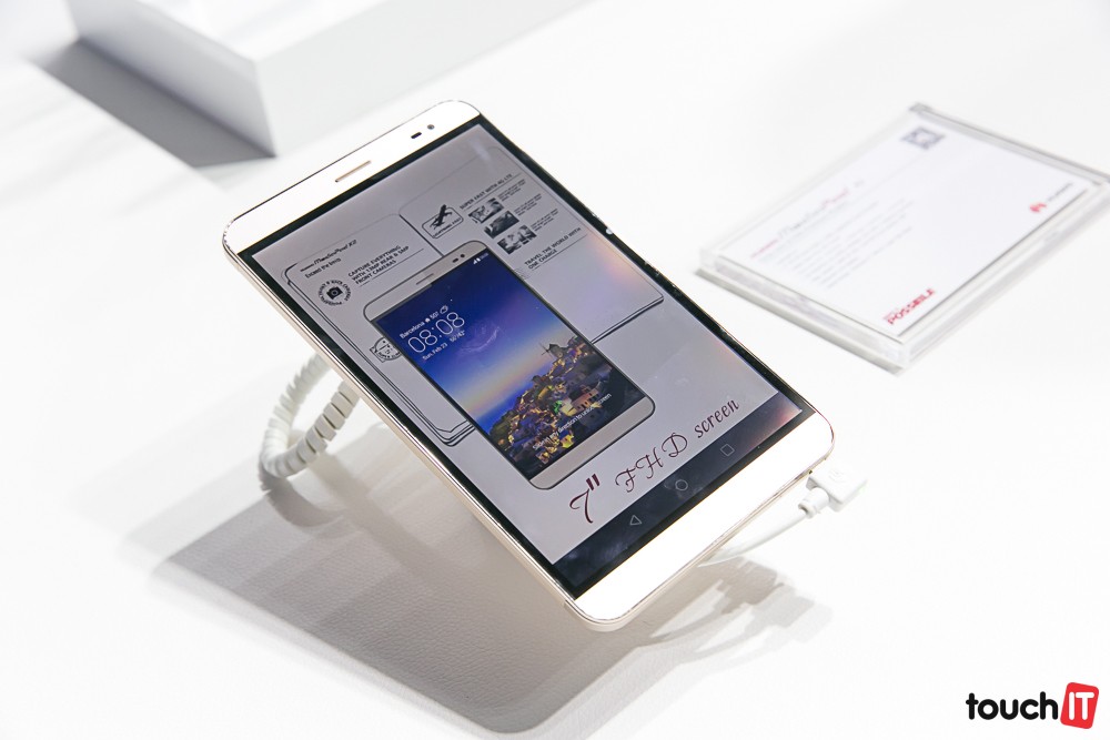 Video: Utajovaný prémiový tablet Huawei MediaPad X2