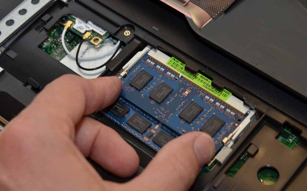 Ako na upgrade RAM a HDD starého notebooku?