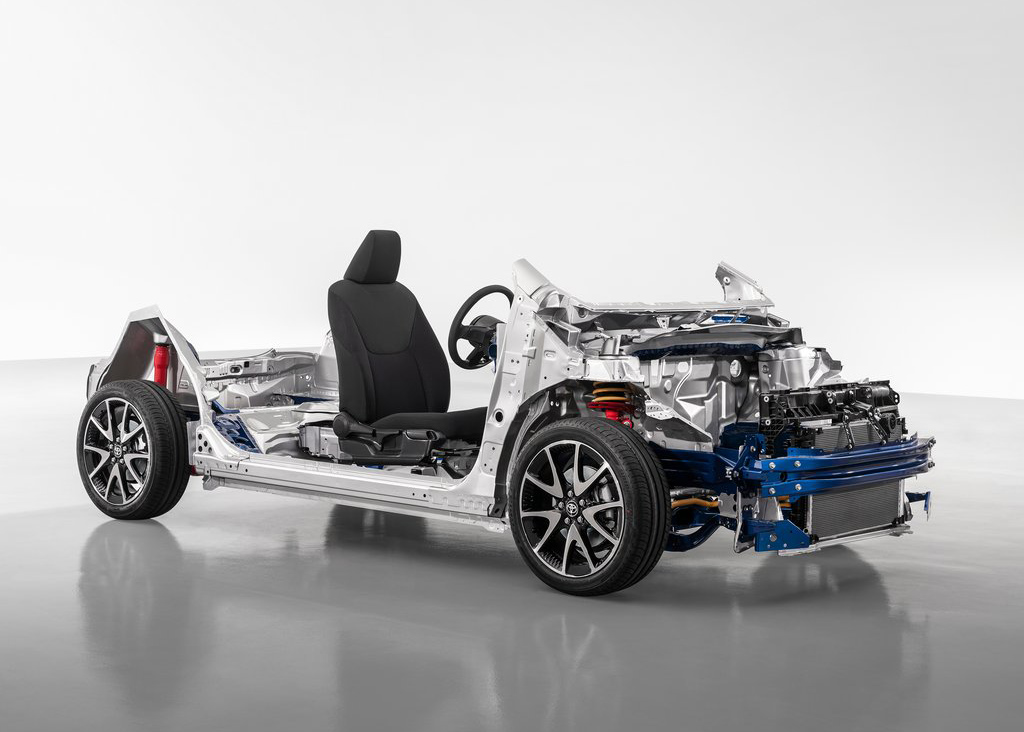 Toyota: Hybridná technológia 4. generácie a blízka budúcnosť s vodíkom (aj na Slovensku)