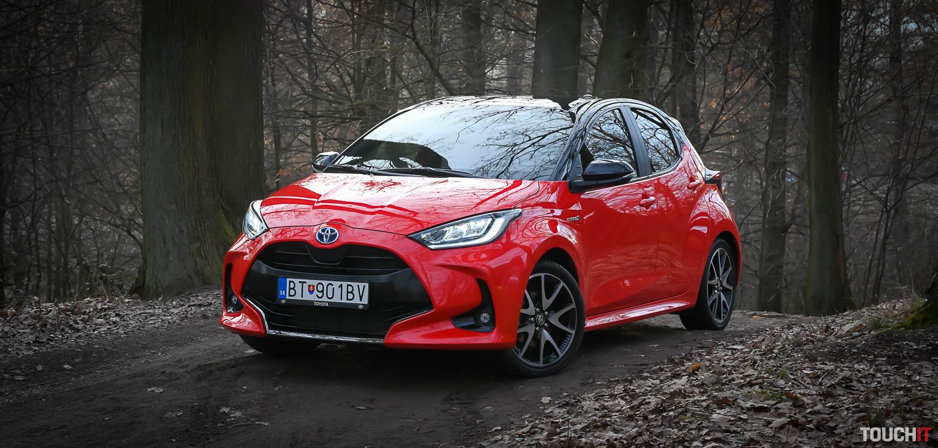 Toyota Yaris 1.5 Hybrid Dynamic Force 116k e-CVT: Hybrid stvorený do mesta (VIDEO TOUCHIT)