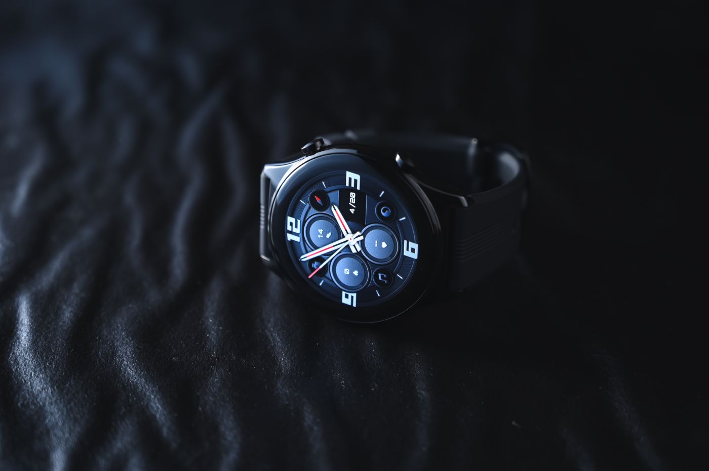 Inteligentné hodinky Honor Watch GS 3 sú v predaji na Slovensku