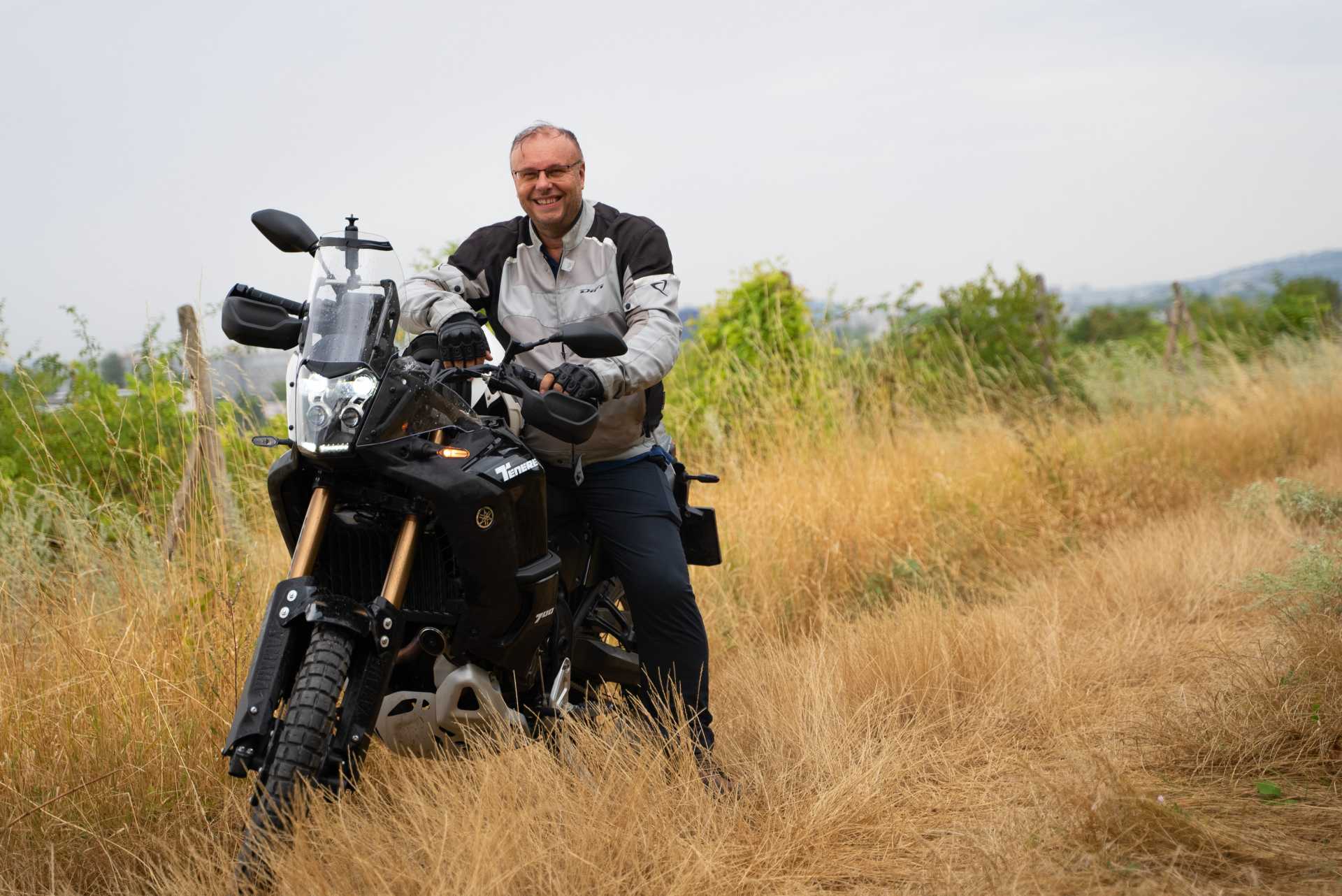 Poriadna motorka do terénu: Yamaha Ténéré 700 World Raid (VIDEO)