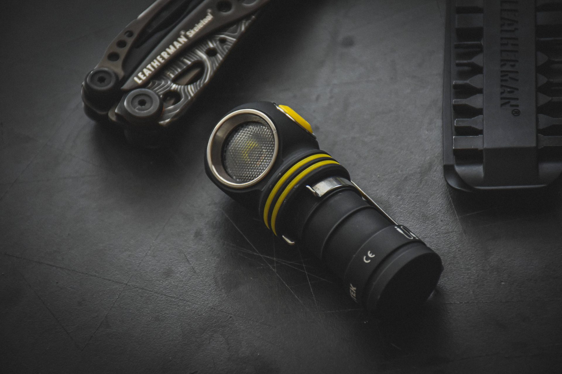 Armytek ELF C1: Multifunkčné a extra odolné smart LED svetlo na každý deň