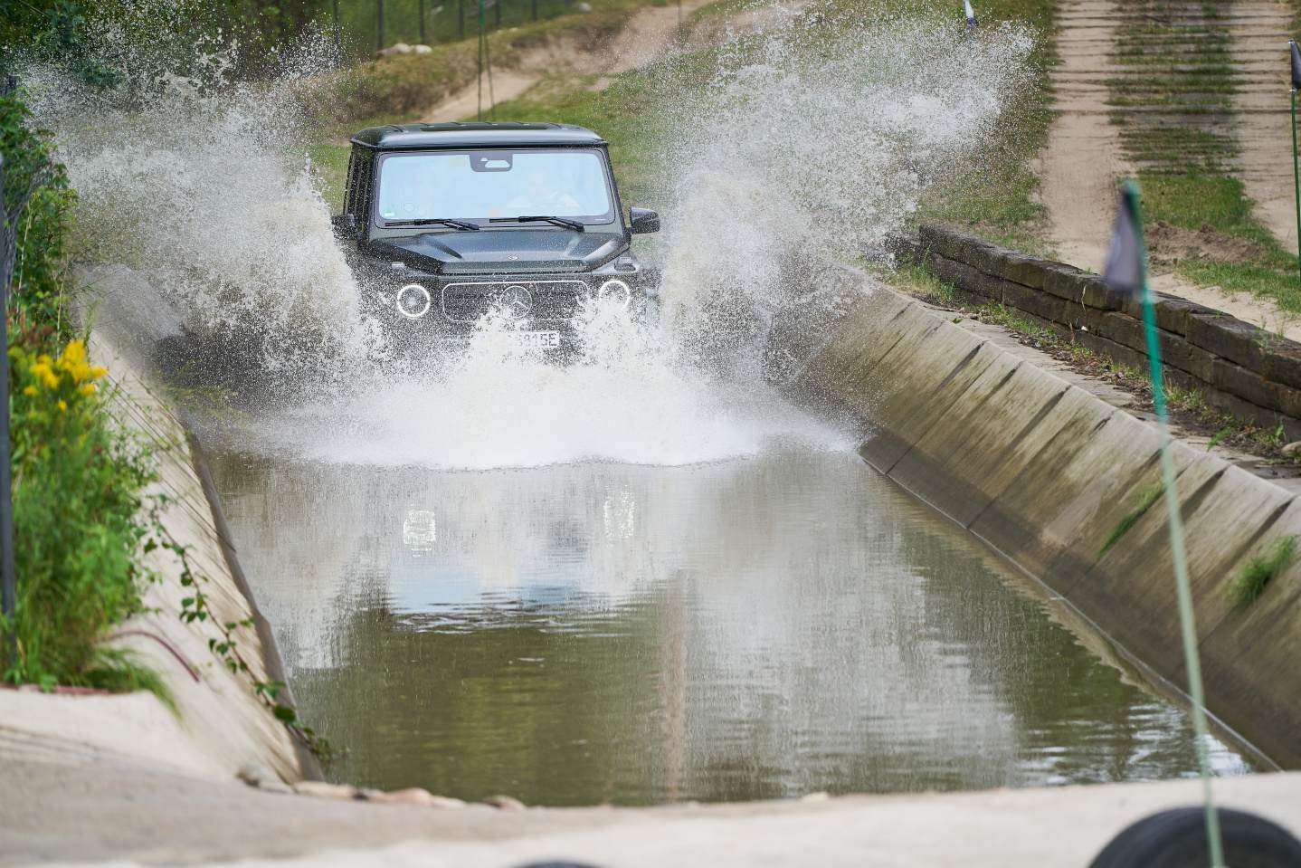 Nový Mercedes-Benz G 580: elektrické terénne auto plné technologických noviniek
