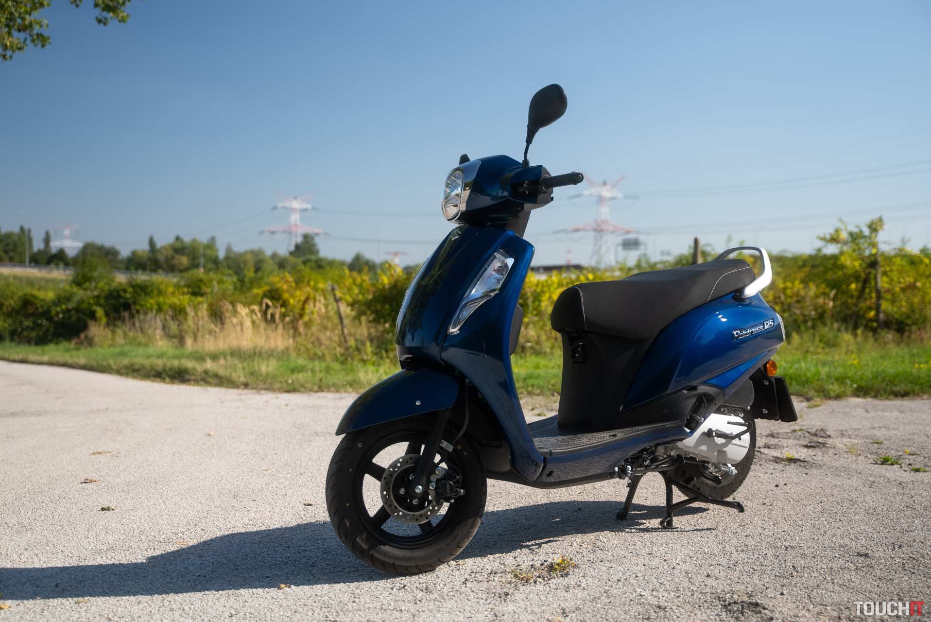 Suzuki Address 125: Zápchy v meste a platené parkovanie hoďte za hlavu. Všetko je voľné a zadarmo