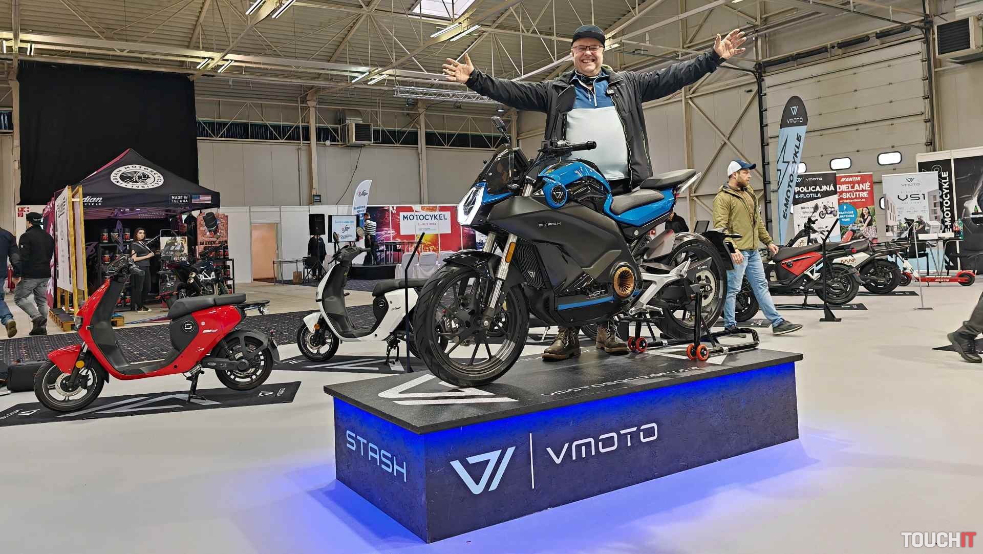 VMOTO STASH: elektrická motorka s dojazdom vyše 150 km (VIDEO)