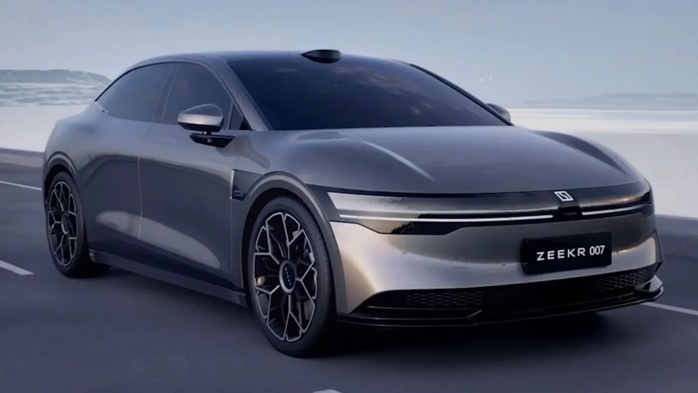 Toto je Zeekr 007, elektromobil s najrýchlejším nabíjaním