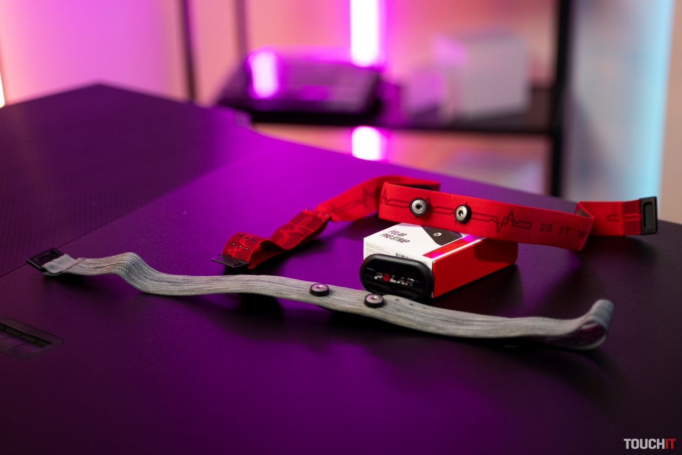 Ako spárovať a používať hrudný pás so smart hodinkami