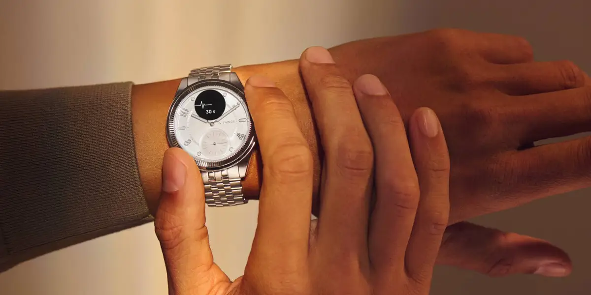 Withings ScanWatch Nova Brilliant sú luxusné hodinky s ručičkami a zdravotnými funkciami