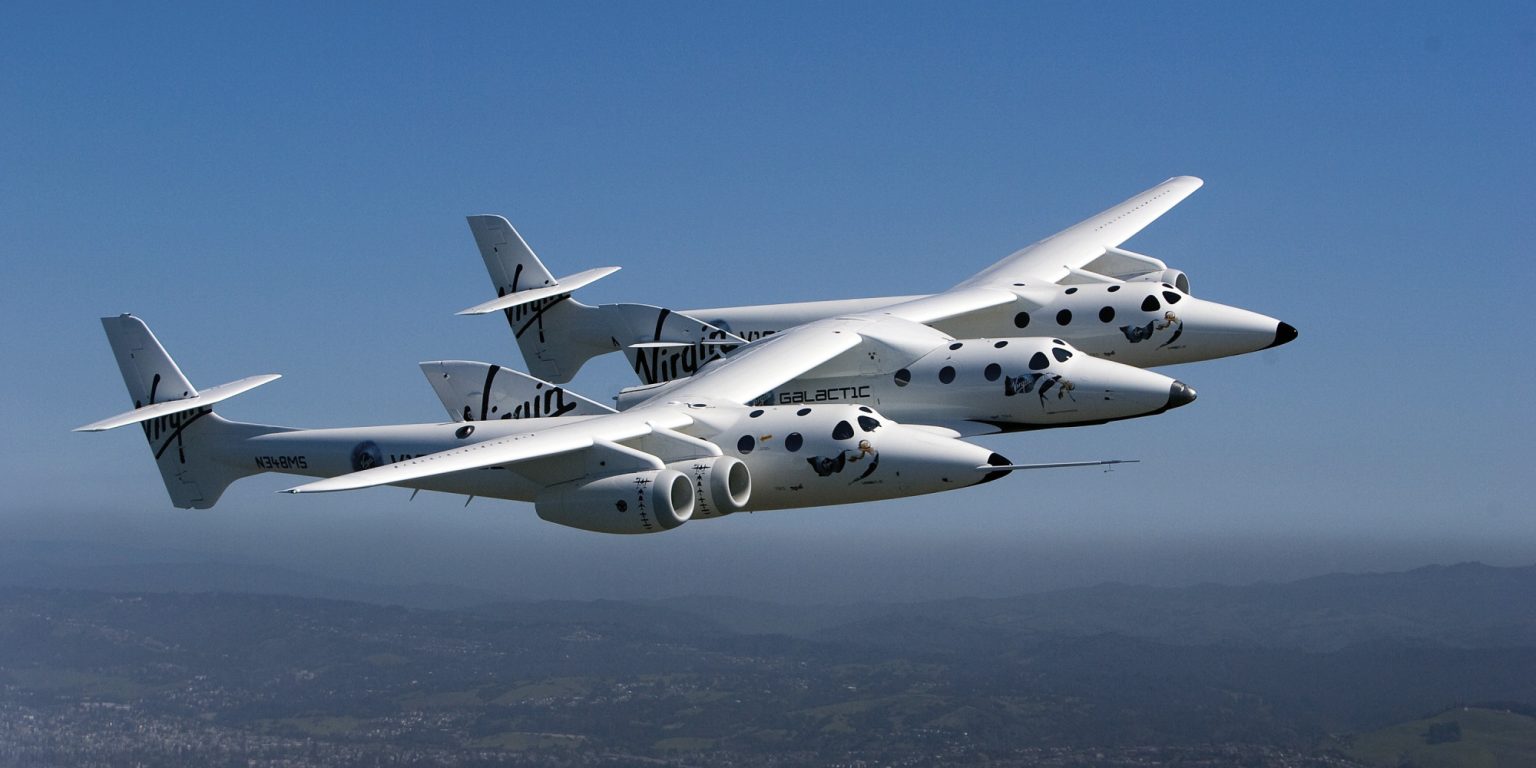 Virgin Galactic chce uskutočniť prvý komerčný let do vesmíru už tento mesiac