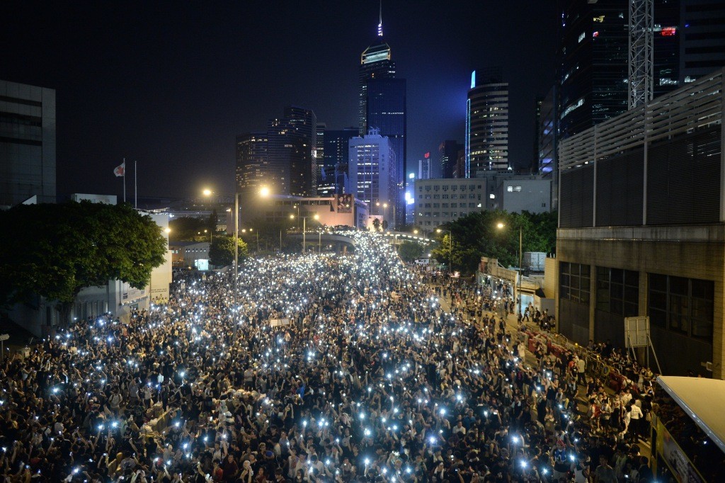 Na protestoch v Honkongu sa kvôli strachu z odpojenia od internetu ľudia zabezpečili vytvorením sebestačnej mesh siete 