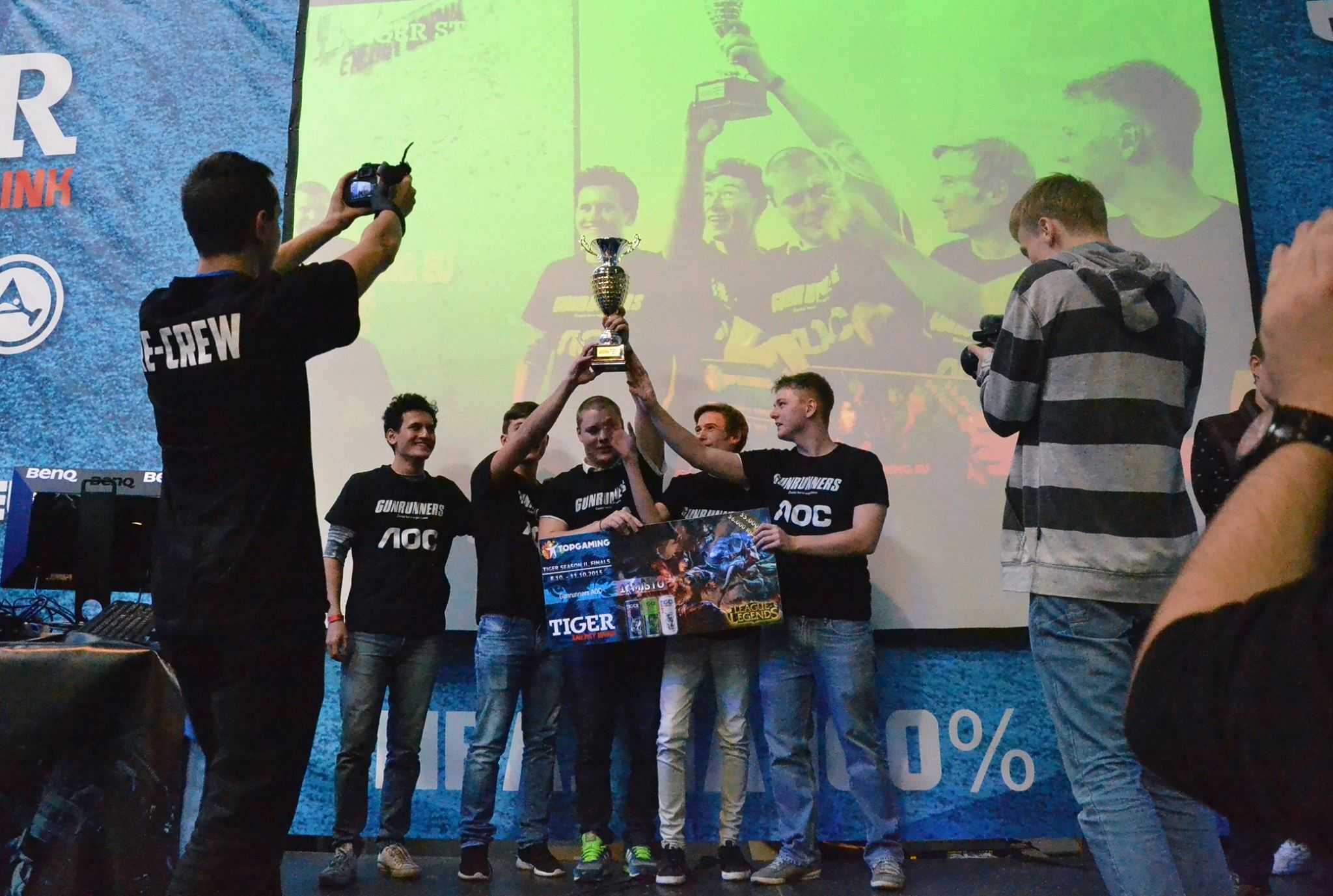 Gunrunners.AOC sa s Call of Duty 4 érou rozlúčili víťazstvom v Maďarsku