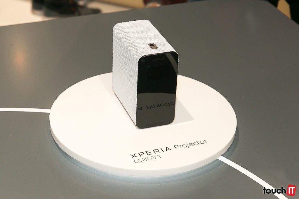 SonyXperiaProjector