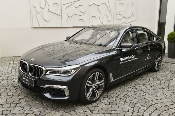 P90217222_lowRes_bmw-official-car-of-_web2016_3_nowat