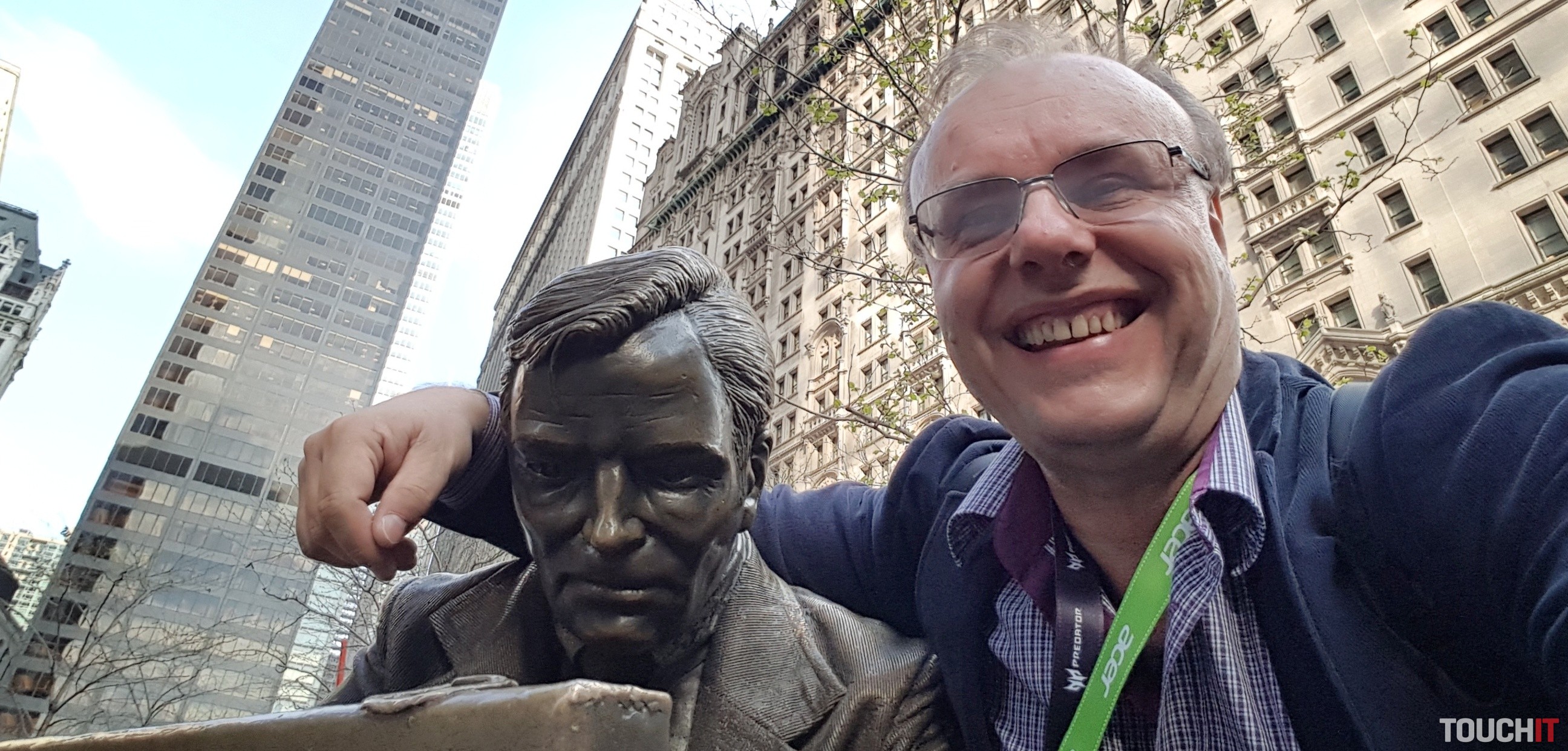 VIDEO na nedeľu: NYC – Times Square, 5-ta Avenue, Donald Trump Tower a St. Patrick Cathedral