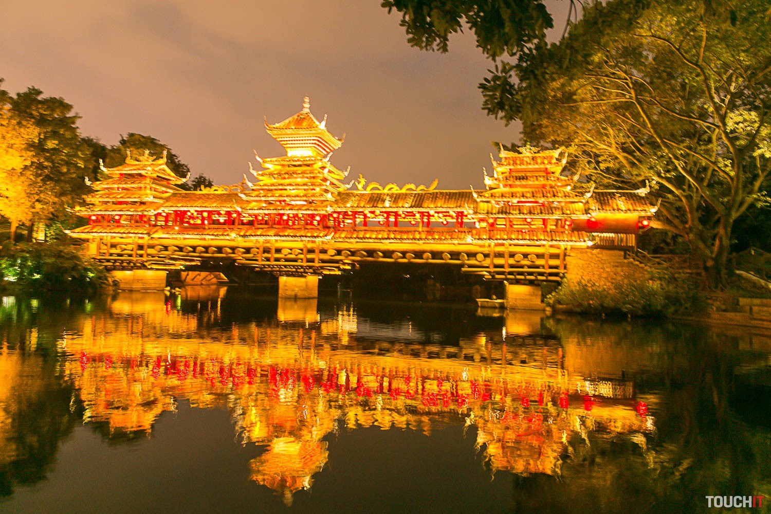 VIDEO na sobotu: Cestujete s TOUCHIT do Šanghaja