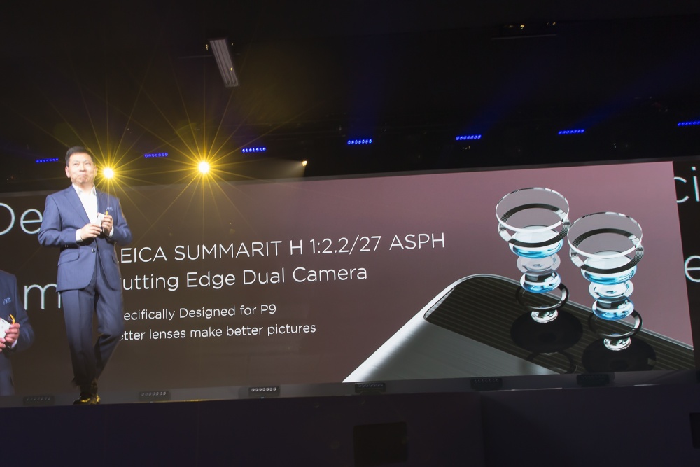 Huawei P9 má naozaj v zadnej časti dva fotoaparáty a môžete s ním nastaviť hĺbku ostrenia