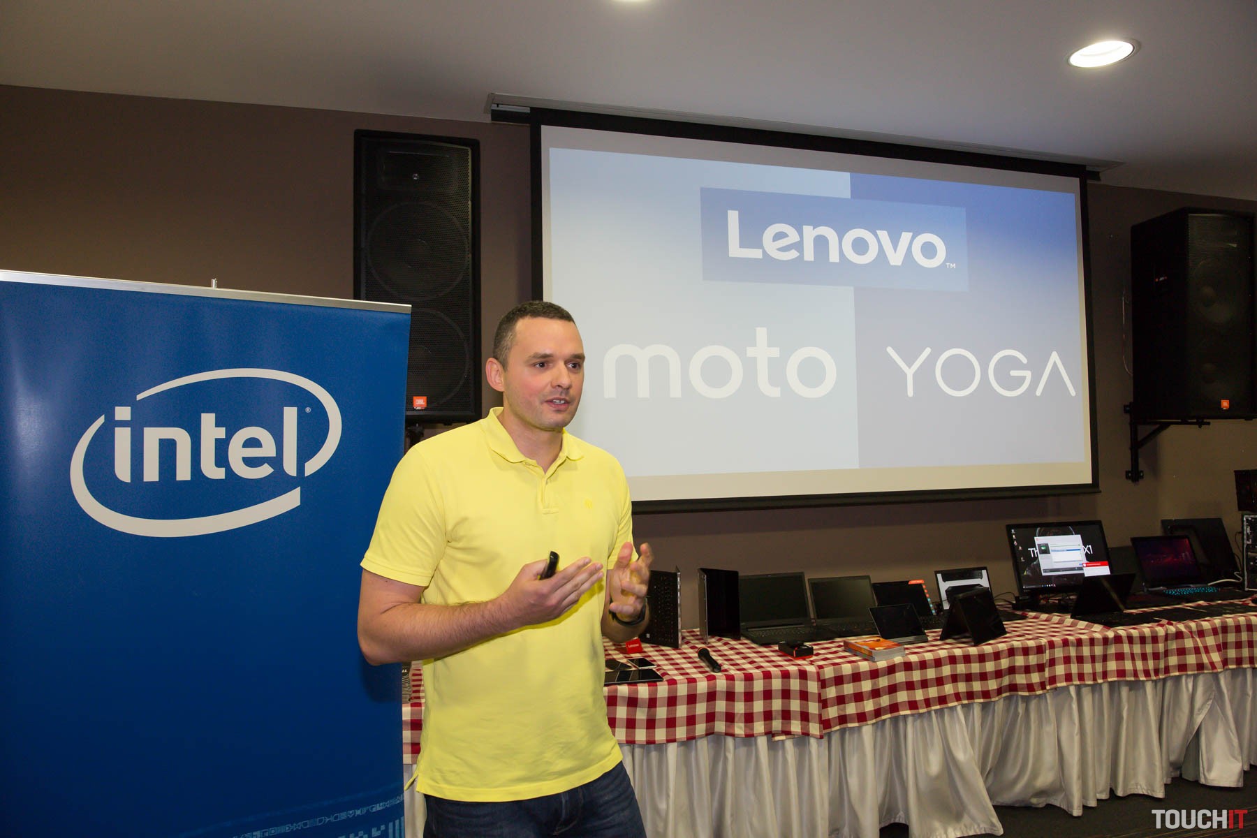 VIDEO TOUCHIT: Lenovo predstavilo smartfón K5 Note a nové tablety. Majú aj riešenie tabletov pre biznis