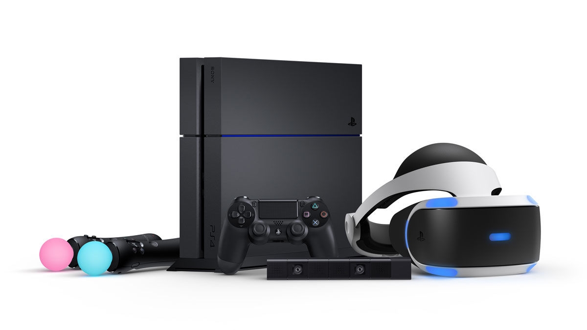 Kompletná výbava pre plnohodnotné užitie si virtuálnej reality PlayStation VR. Konzola, kamera, pohybové ovládače a okuliare. Ak nemáte doma nič z toho, za komplet zaplatíte cca 800 EUR. Teda o stovku menej ako za samotné okuliare od HTC
