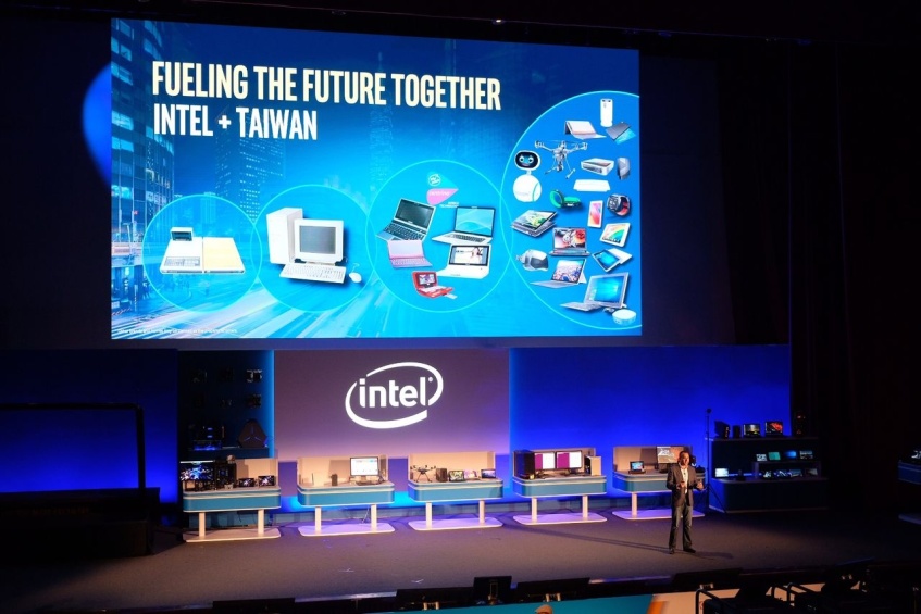 Pre Intel sú aktuálne najdôležitejšie zariadenia typu 2 v 1