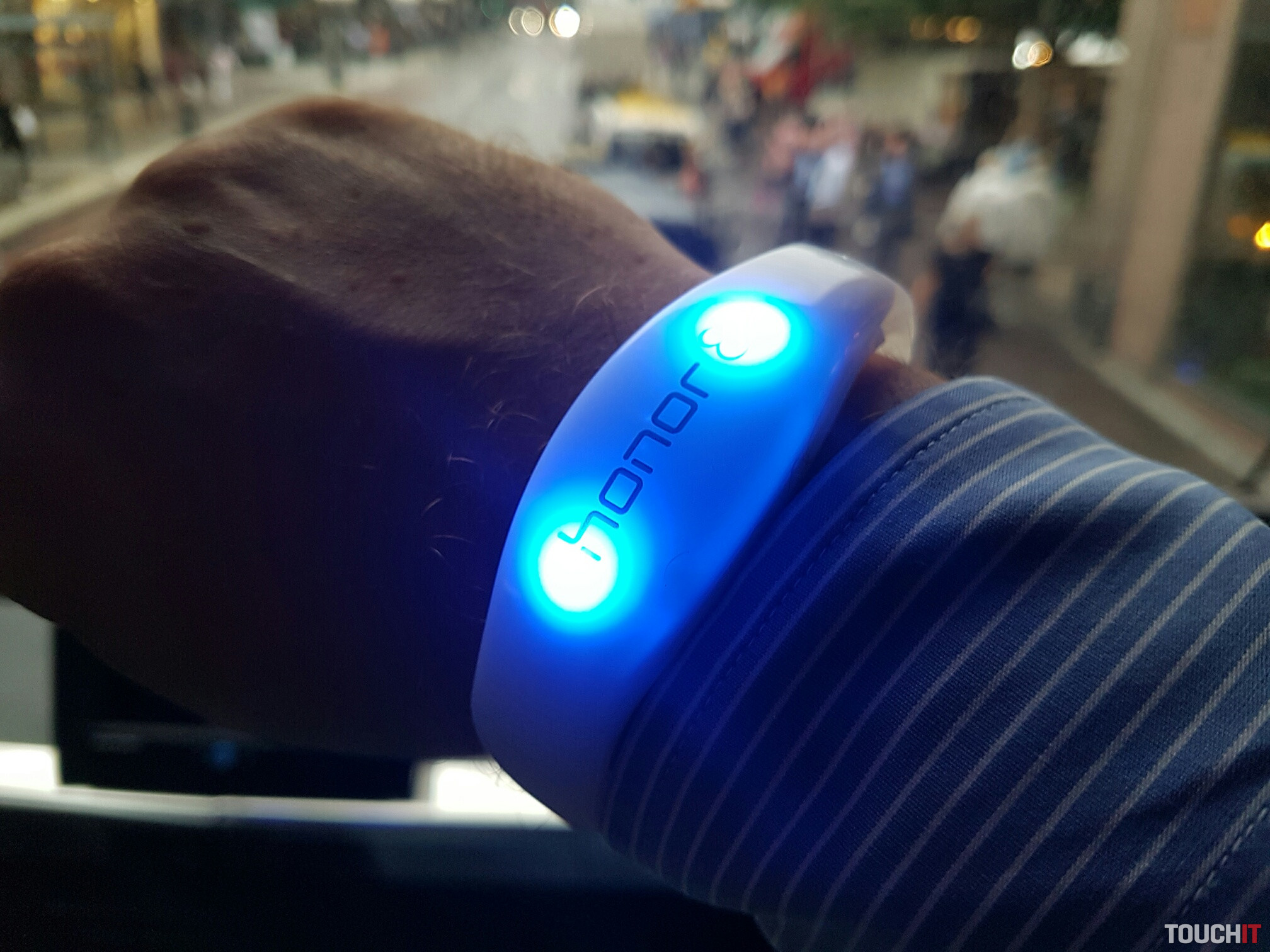 VIDEO TOUCHIT: Predstavenie Honor 8: Výborný pomer cena – výkon