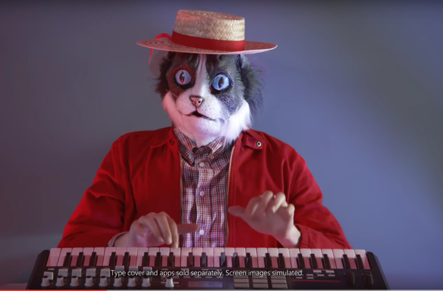 VIDEO: Microsoft si opäť uťahuje zo zariadení od Applu