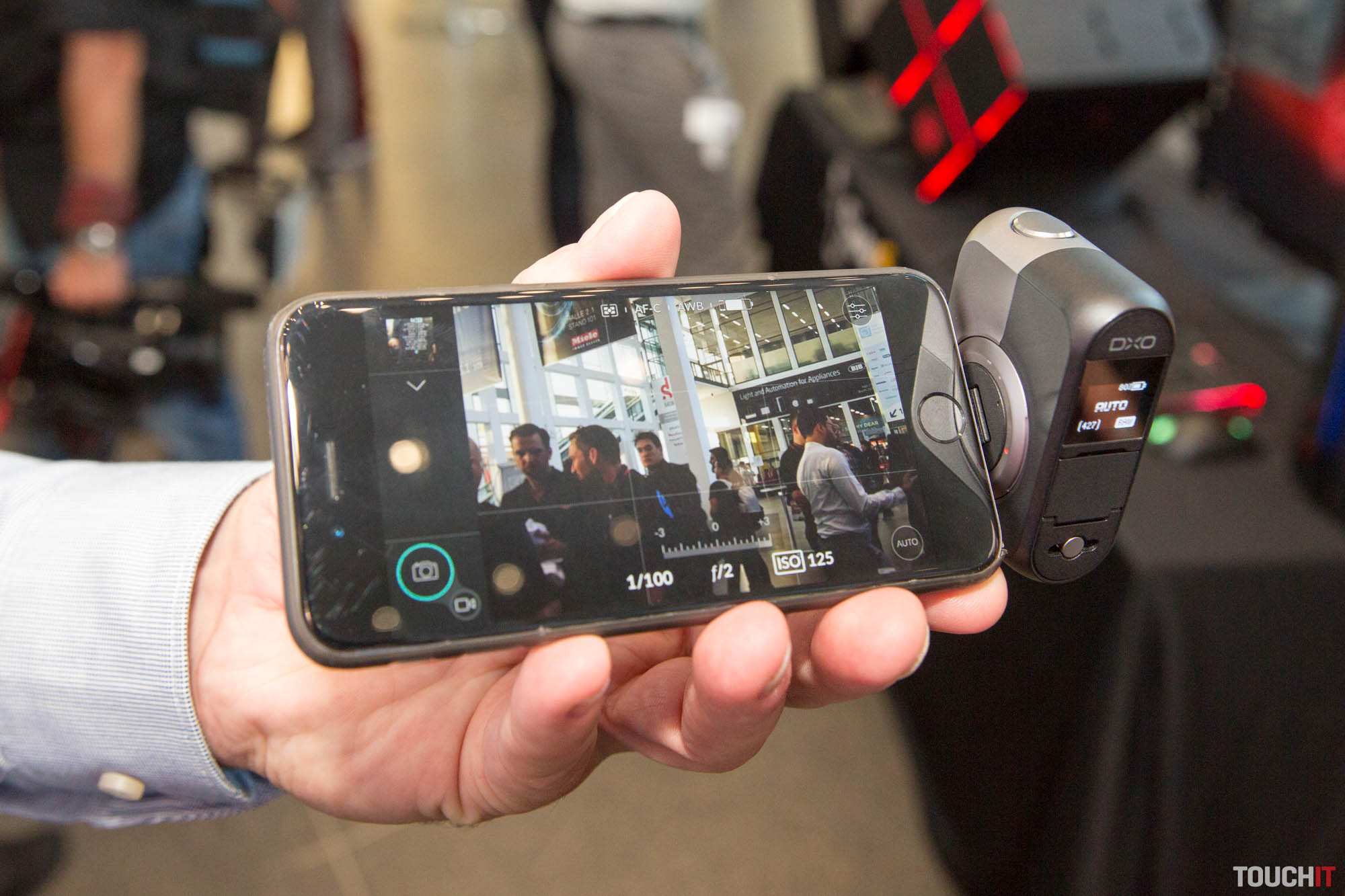 VIDEO TOUCHIT: Super kamera pre iPhone, DxO One