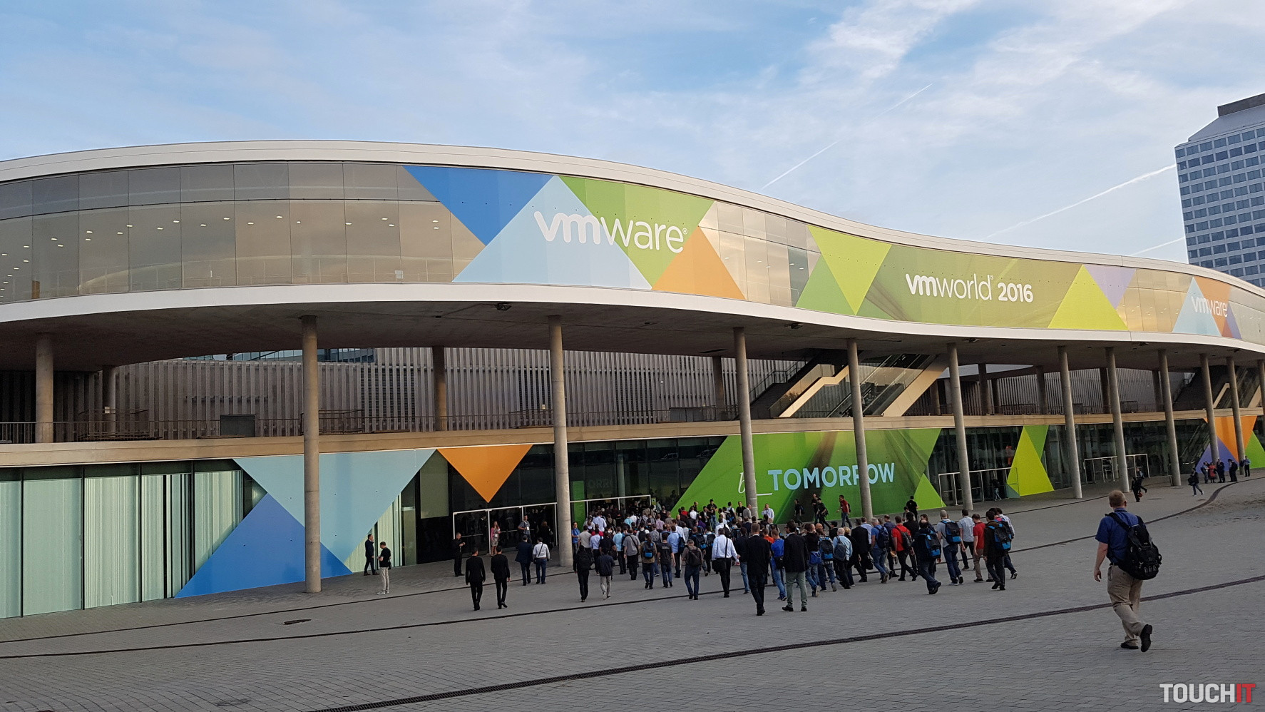 IT sa virtualizuje, virtuálne stroje používate aj vy, hoci o tom neviete