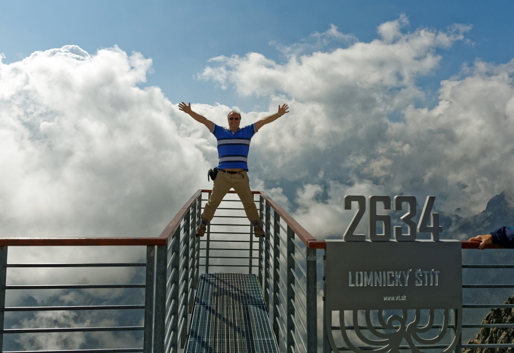 Tatry, finančné skupiny a okuliare pre virtuálnu realitu