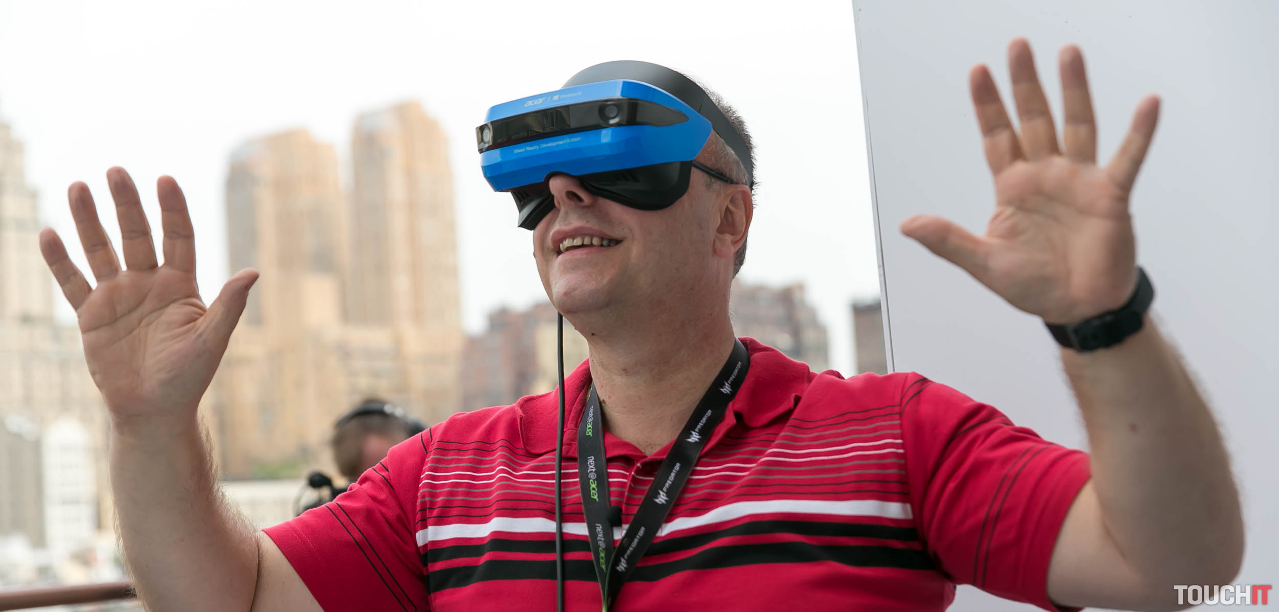 VIDEO TOUCHIT: Acer predstavil herné a ultratenké notebooky, má VR okuliare a inteligentné hodinky