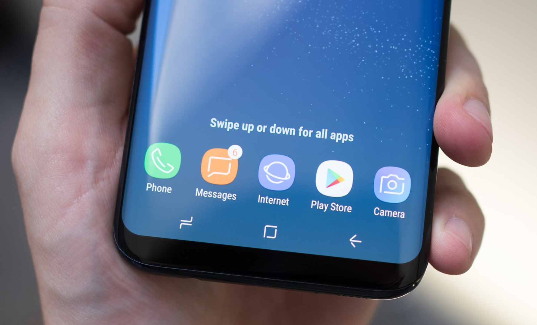 Virtuálne tlačidlo „domov“ na Samsungu Galaxy S8/S8+ sa pohybuje