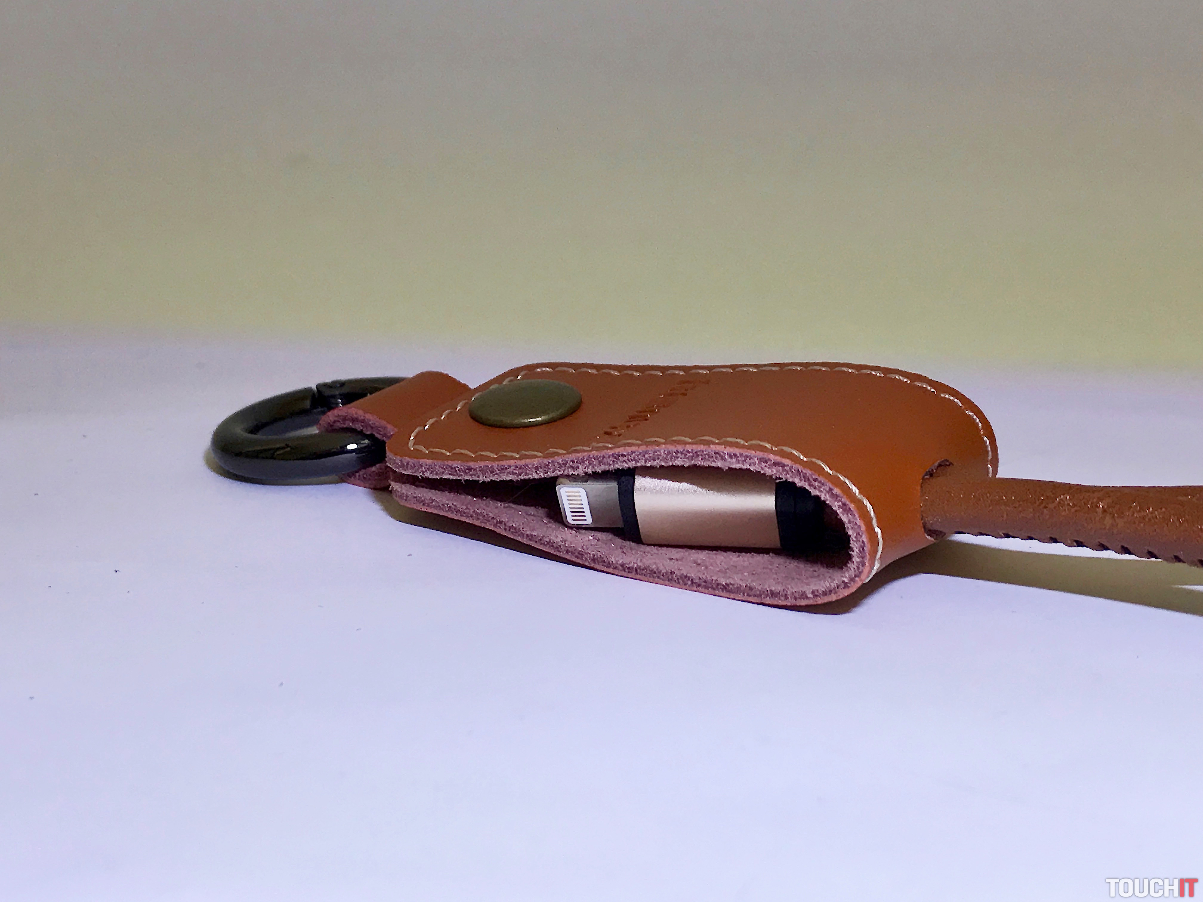 Remax WESTERN – elegantná kľúčenka s dátovým káblom