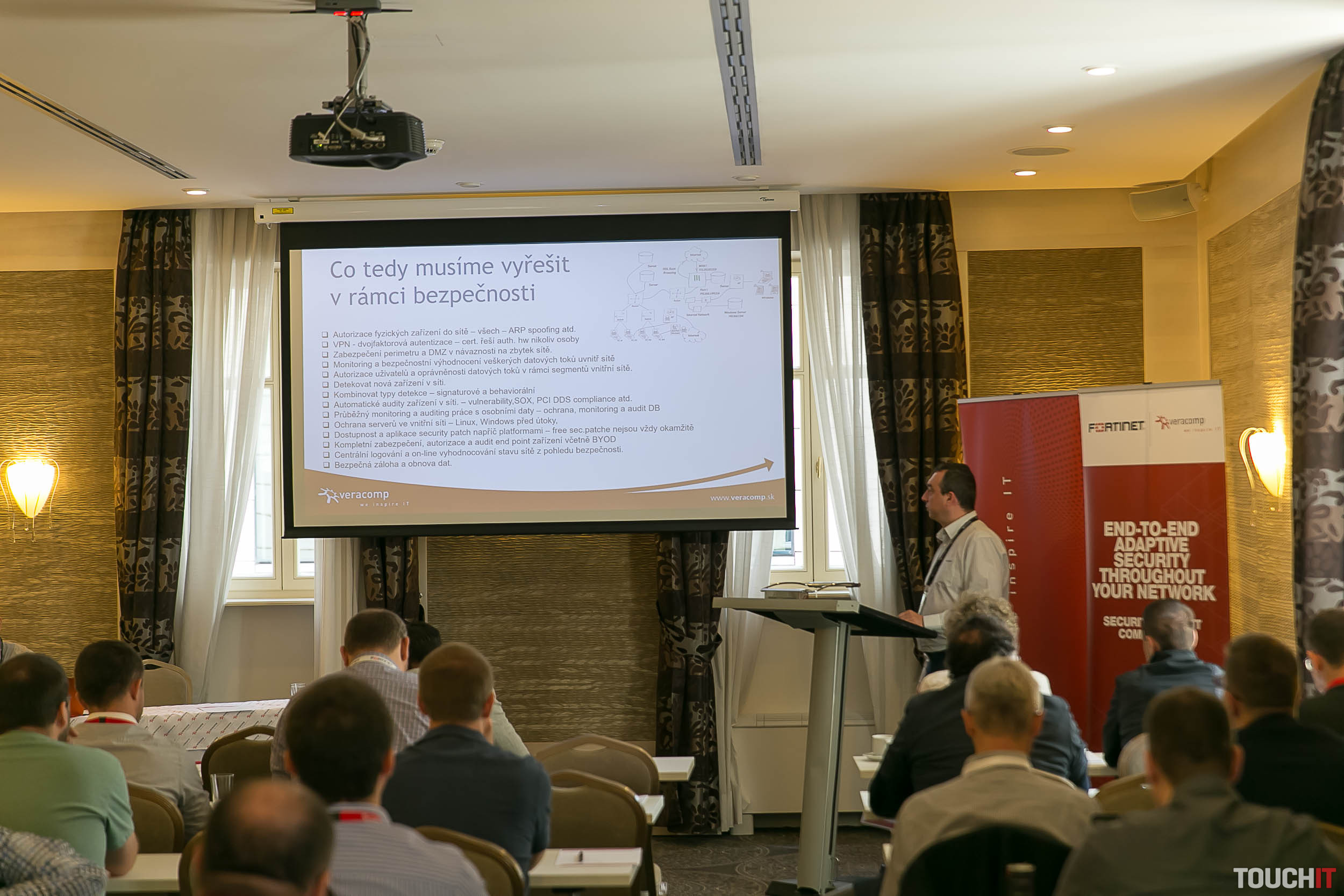 Čas na implementáciu regulácie o manipulácii s osobnými údajmi sa blíži k 365 dňom. Viete o pokutách, ktoré vám hrozia za nedodržanie?