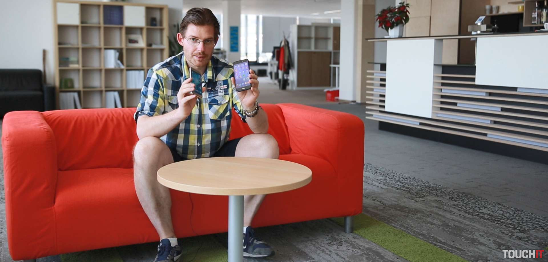 VIDEO TOUCHIT: Ktorý z telefónov si vybrať? Huawei P9 lite (2017) alebo Samsung Galaxy A3 (2017)