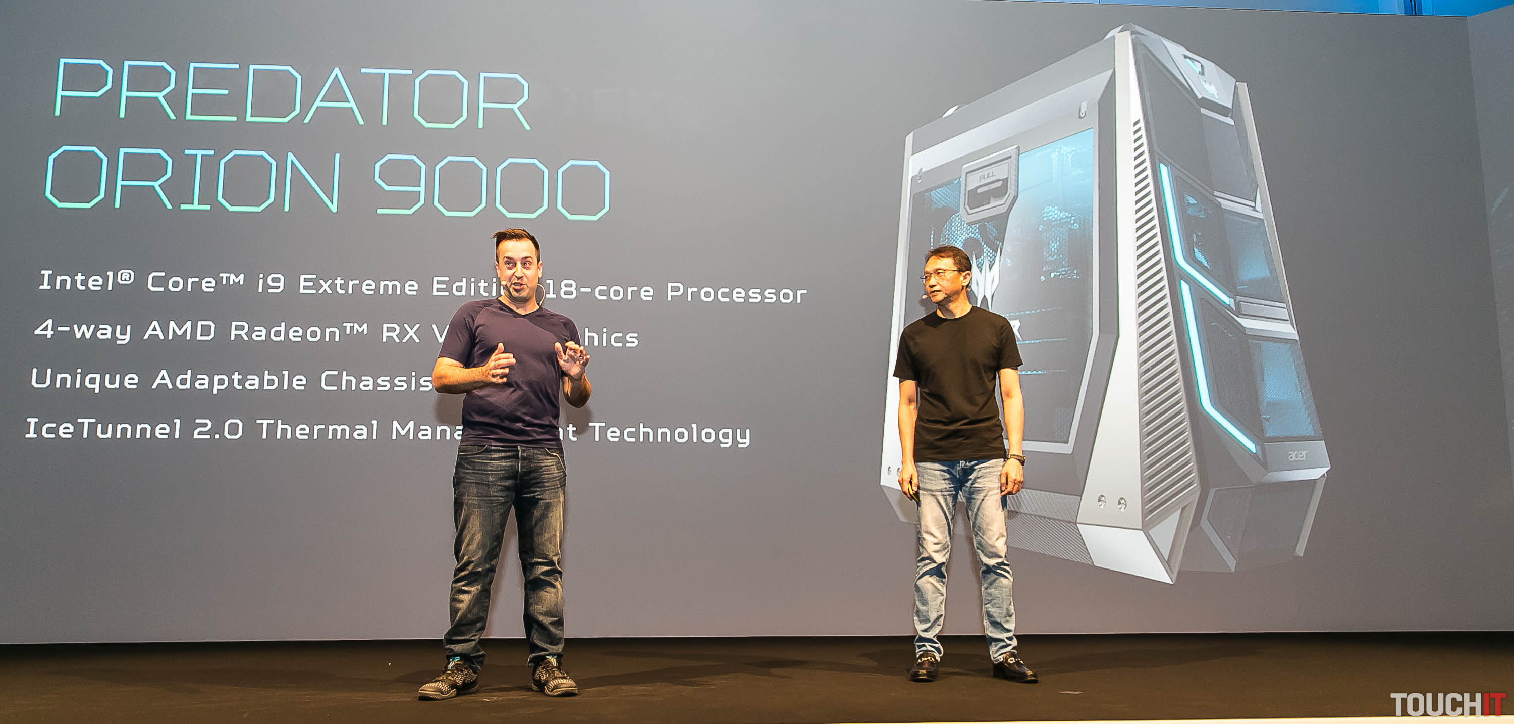 VIDEO TOUCHIT: Herný počítač Acer Predator Orion 9000