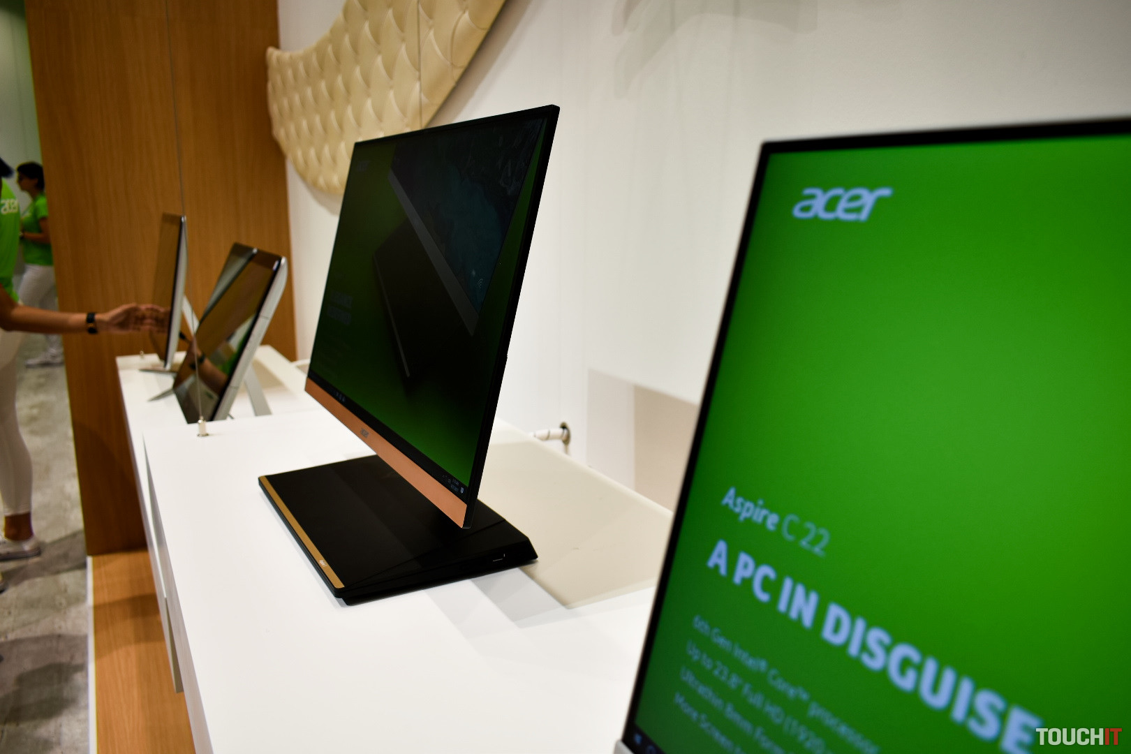 VIDEO TOUCHIT: Acer Aspire S24 je All-in-One počítač s hrúbkou iba 6 mm