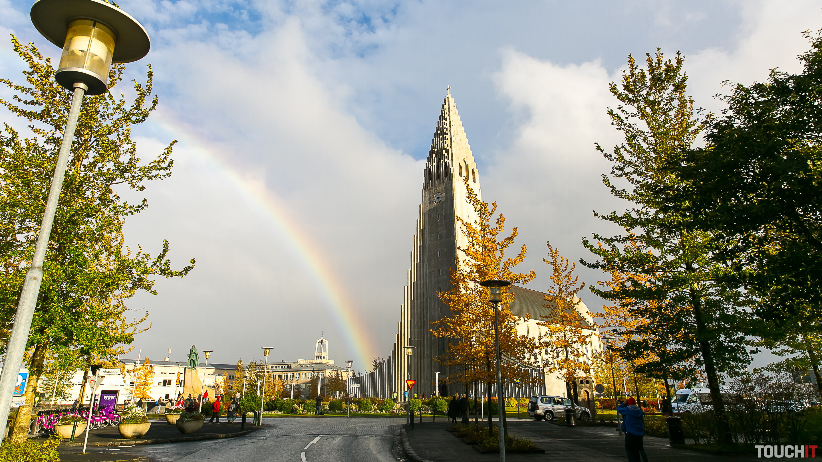 VIDEO TOUCHIT: Island videný dvoma objektívmi Galaxy Note8