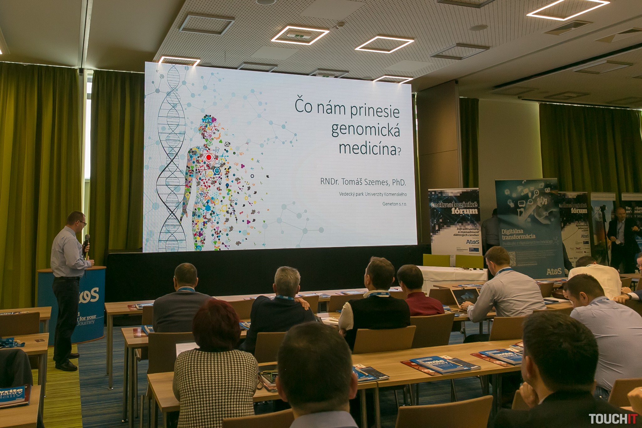 VIDEO TOUCHIT: Technologické fórum ATOS – ako sa dajú overiť dokumenty aj cez mobil