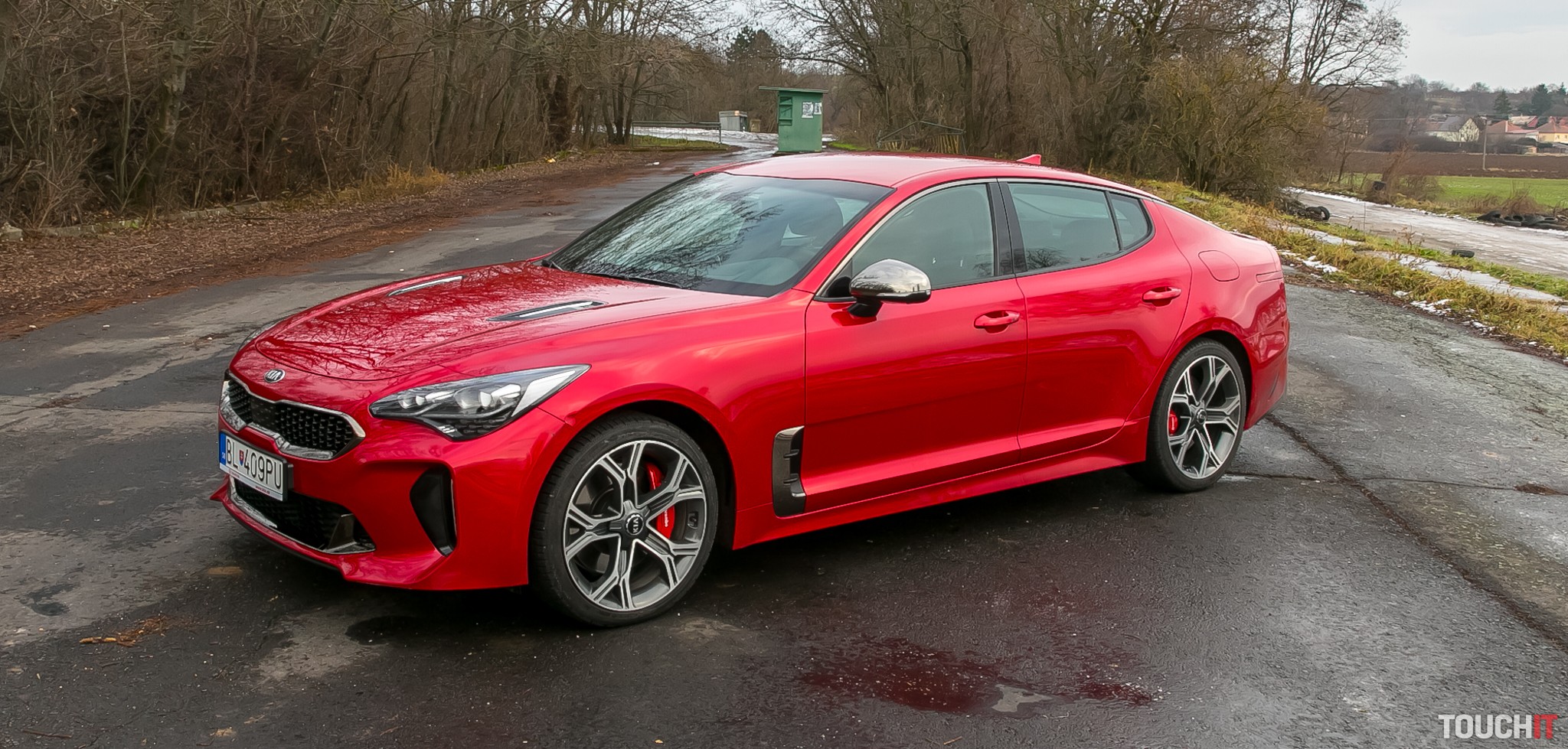 VIDEO TOUCHIT: KIA Stinger – to by ste od nej možno aj nečakali