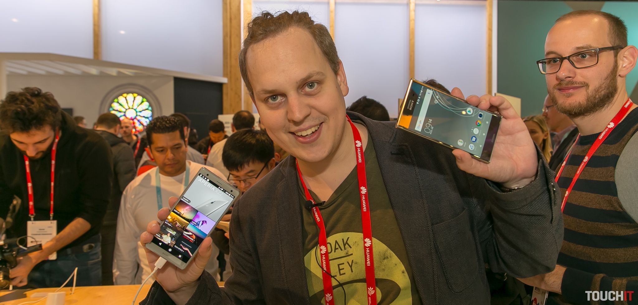 MWC 2018: Sony Xperia XZ2 prináša nový dizajn a filter modrého svetla. Je dostupná v dvoch veľkostiach, prinášame prvé dojmy