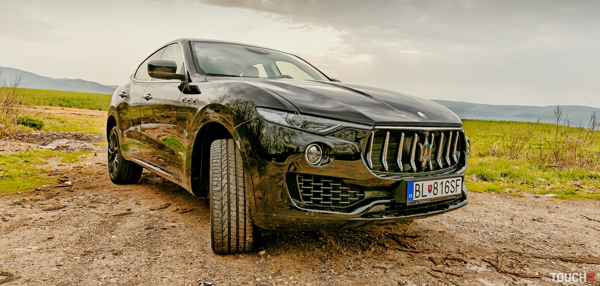 VIDEO TOUCHIT: S vetrom o preteky – testovali sme Maserati Levante S