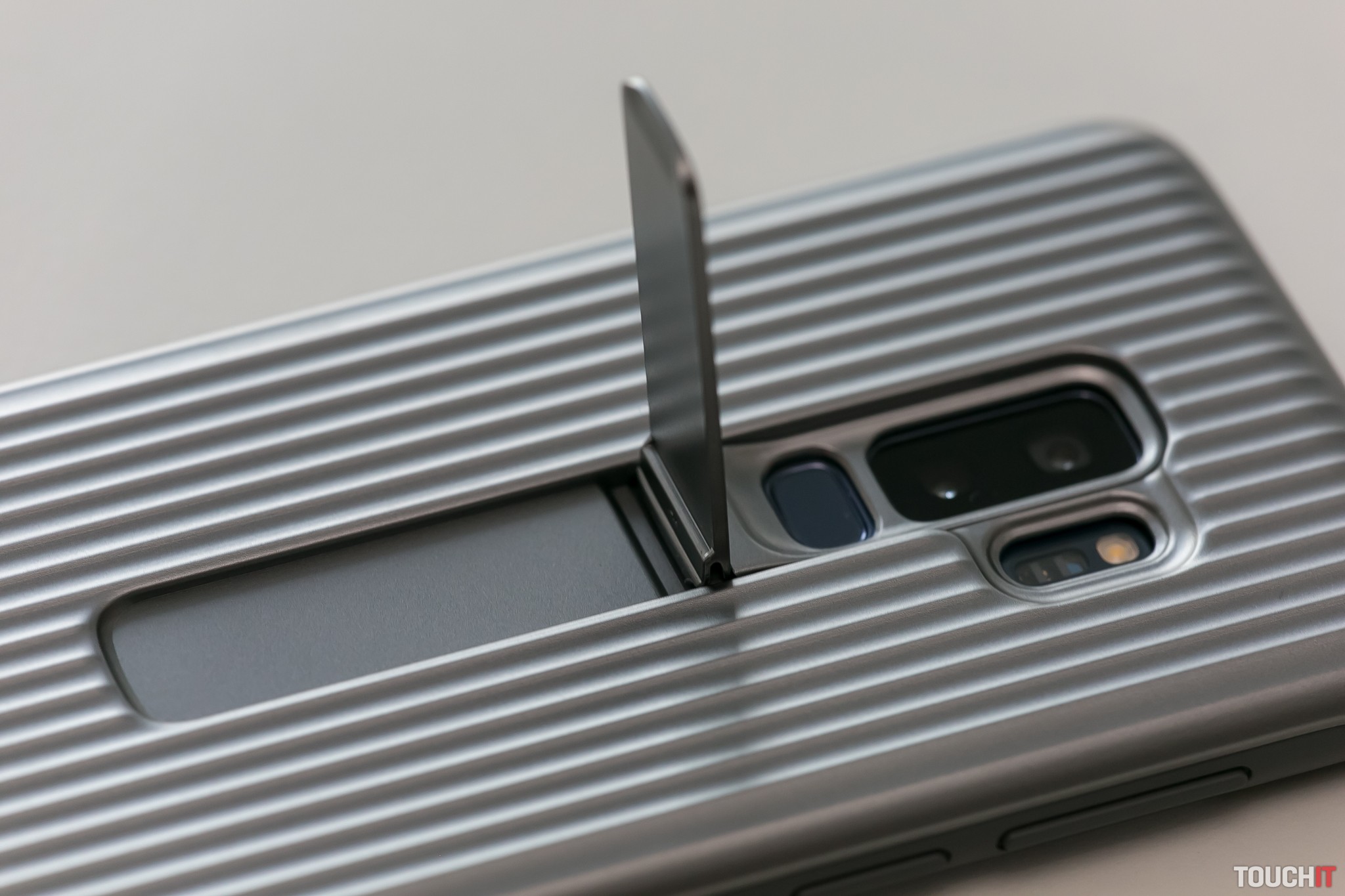 Chráňte si svoj Samsung Galaxy S9 – vyskúšali sme obaly za vás